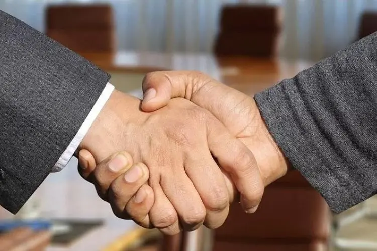 L'associ&eacute; actif ? danger ou opportunit&eacute; ? 