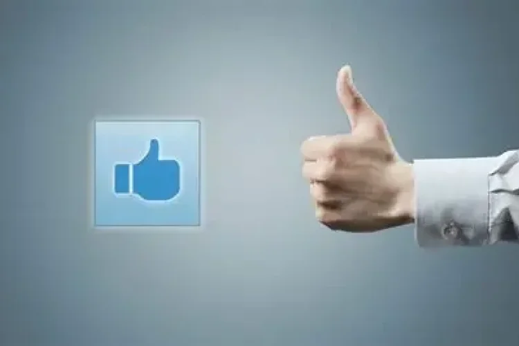 L&rsquo;usage de l&rsquo;&eacute;motic&ocirc;ne &laquo; pouce lev&eacute; &raquo; est-il suffisant pour conclure un contrat ?