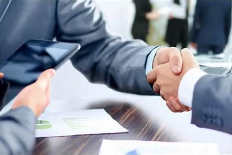 La cessibilit&eacute; &laquo;&nbsp;&agrave; g&eacute;om&eacute;trie variable&nbsp;&raquo; des actions de SRL et de SA