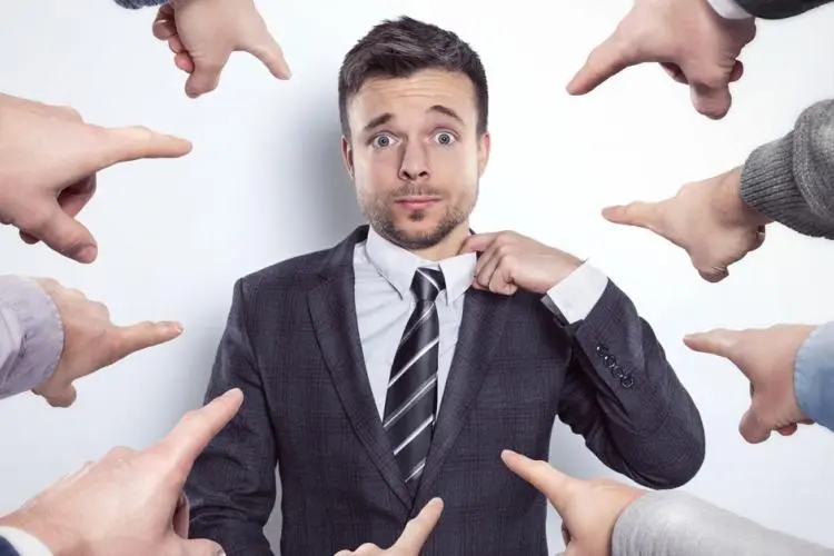 La responsabilit&eacute; du &laquo;&nbsp;gardien&nbsp;&raquo; d&rsquo;un immeuble&nbsp;vici&eacute; : application concr&egrave;te de l&rsquo;article 1384, alin&eacute;a 1 du Code civil